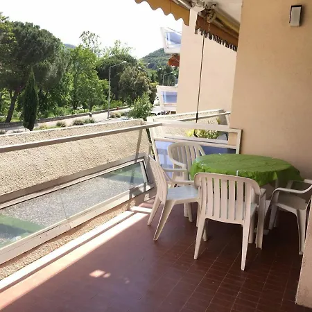 F2 Avec Terrasse, Parking Et Wifi, Animaux Acceptes, Proche Amelie-les-bains. - Fr-1-703-13 Апартаменты *